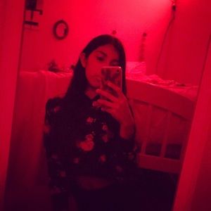 Meet your Posher, Rebeca